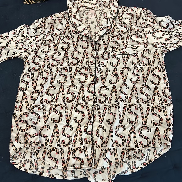 Victoria Secret silk pajamas - Picture 6 of 6